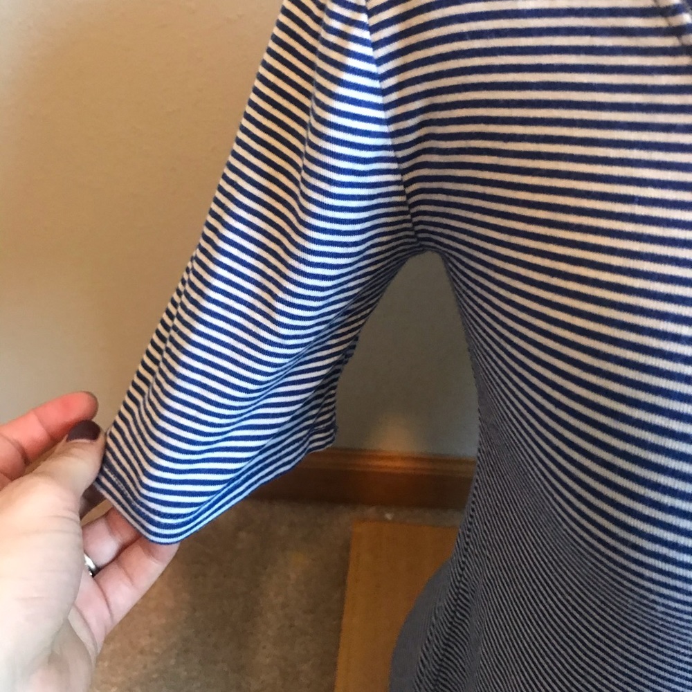Soft Blue stripe stretchy everyday 24/7 tee - Picture 3 of 6